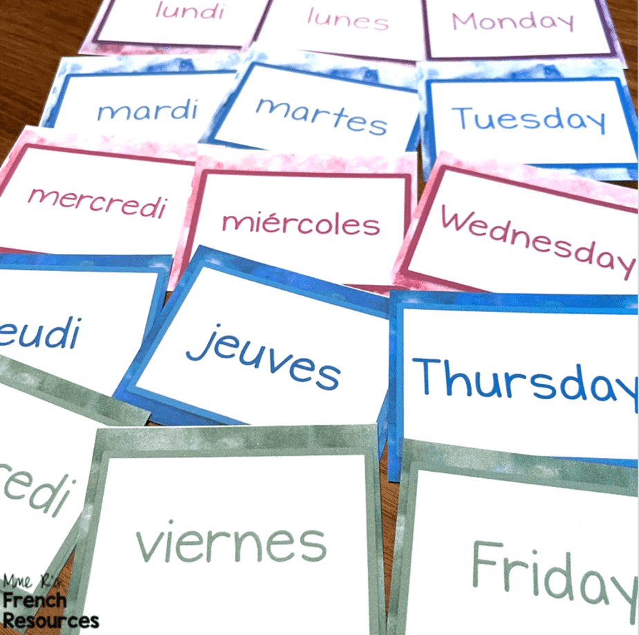 French calendar set for days of the week